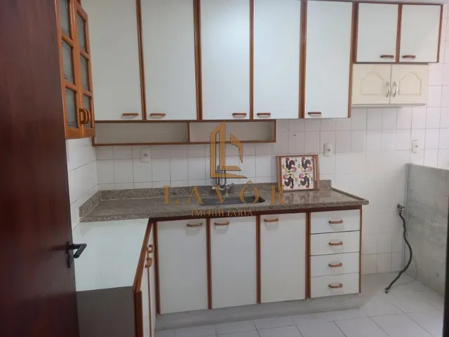 Imagem 5: Apartamento reformado, ref 2405, 2 quartos, varanda, garagem, piscina, play R$630.000