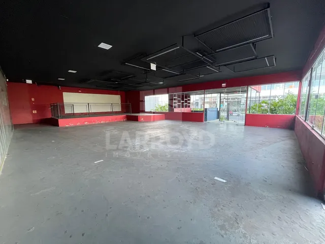 Imagem 9: Sala comercial com 4 banheiros