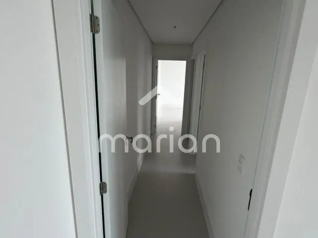 Imagem 5: Apartamento Vista Mar  a 100m da praia com 2 Quartos à Venda no Blue One, Centro