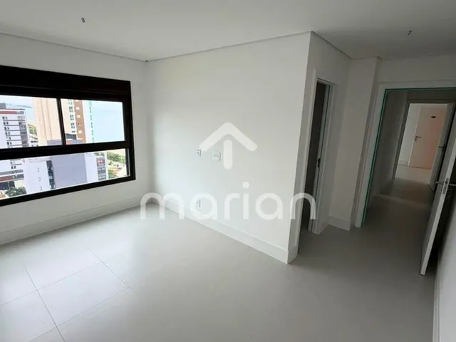 Imagem 6: Apartamento Vista Mar  a 100m da praia com 2 Quartos à Venda no Blue One, Centro