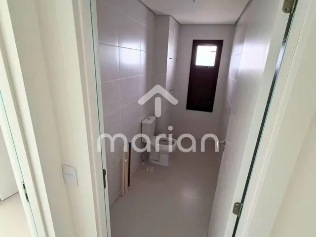 Imagem 8: Apartamento Vista Mar  a 100m da praia com 2 Quartos à Venda no Blue One, Centro
