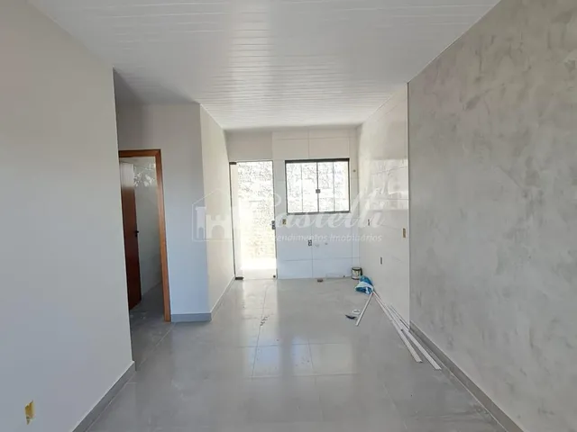 Imagem 2: Casa para à venda, no Bairro Contorno, em PONTA GROSSA - PR