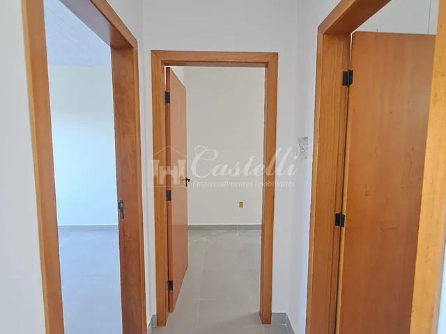 Imagem 5: Casa para à venda, no Bairro Contorno, em PONTA GROSSA - PR