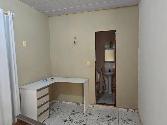Imagem 10: Casa no 40 Horas com 3/4 2 Suites com Quintal - Somente Avista