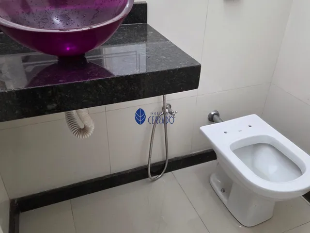 Imagem 12: Casa à Venda no Anápolis City – Exclusividade e Segurança em Rua Fechada