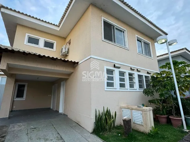 Imagem: A casa em condomínio possui 3 Dormitórios, 1 Suíte, 3