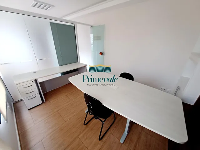 Imagem: Sala Comercial Planejada e Semi-Mobiliada