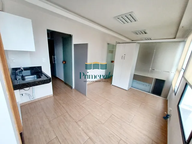 Imagem 3: Sala Comercial Planejada e Semi-Mobiliada no Sky Espaço Empresarial - Centro De