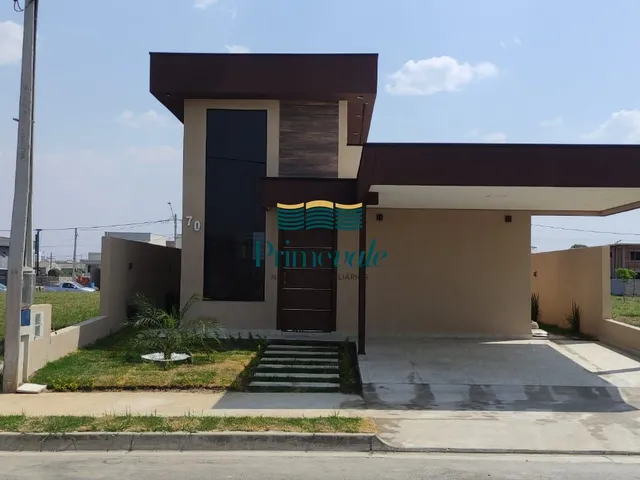 Imagem: Maravilhosa Casa com 4 Dormitórios e Piscina