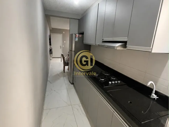 Imagem: O apartamento possui 2 Dormitórios, 1 Banheiro, 1 Vaga na