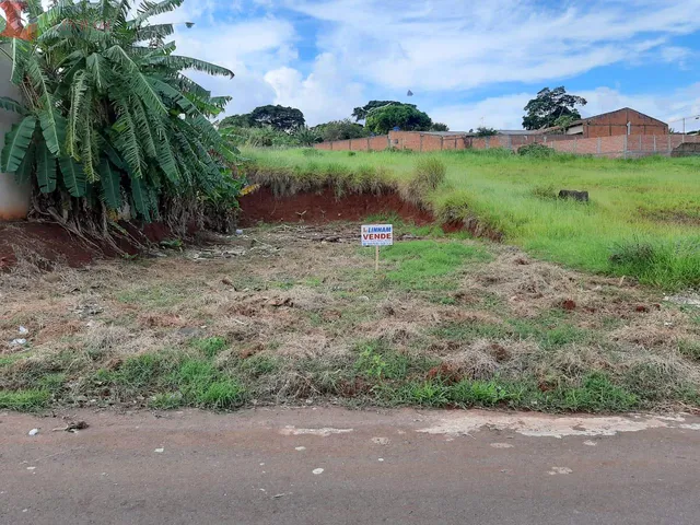 Imagem: LOTE NA RUA TINGUAÇU CASTANHO NO JARDIM