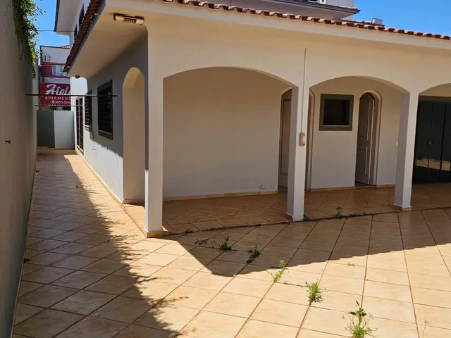 Imagem 5: CASA NO CENTRO DA CIDADE - AREA COMERCIAL 15 METROS DO BANCO ITAU