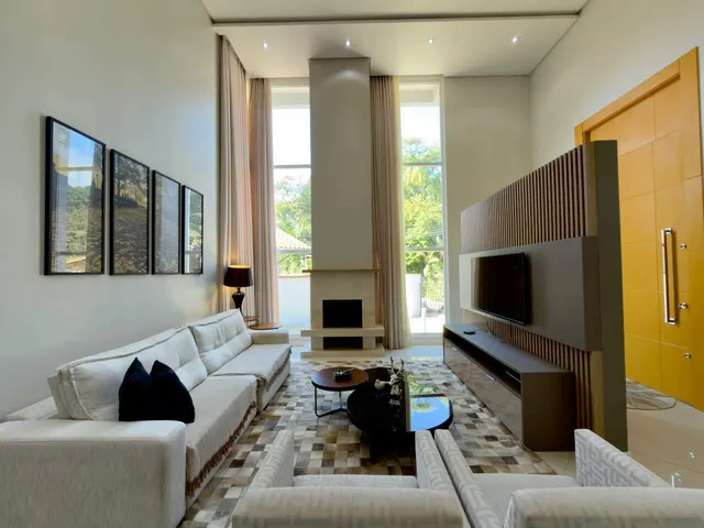 Imagem: Casa à venda com 3 quartos, sendo 1 suíte