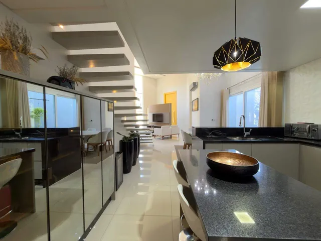 Imagem 13: Casa à venda com 3 quartos, sendo 1 suíte com closet, bairro Czerniewicz próxima ao
