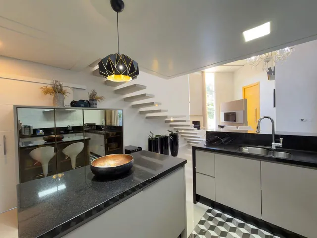 Imagem 8: Casa à venda com 3 quartos, sendo 1 suíte com closet, bairro Czerniewicz próxima ao