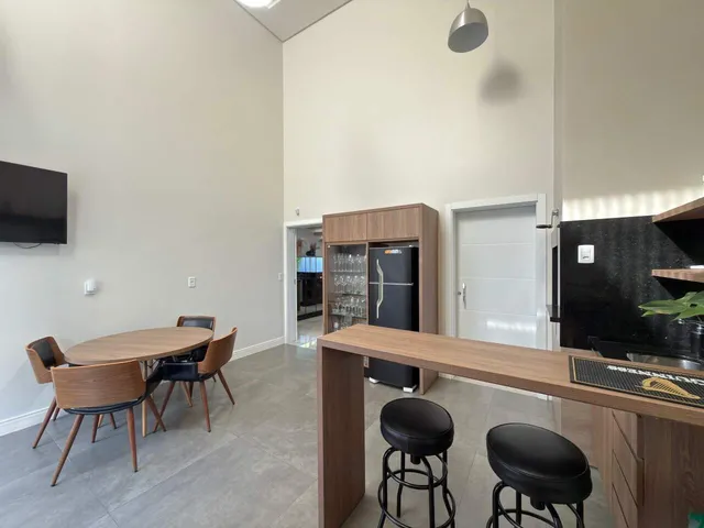 Imagem 15: Casa à venda com 3 quartos, sendo 1 suíte com closet, bairro Czerniewicz próxima ao