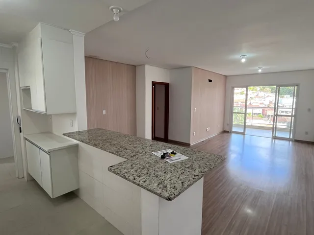Imagem: Alugo ótimo apartamento com 2 suítes mais