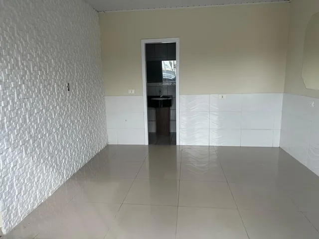 Imagem 3: Casa com Amplo Terreno em uma Excelente Localização - Barra do Aririu Palhoça