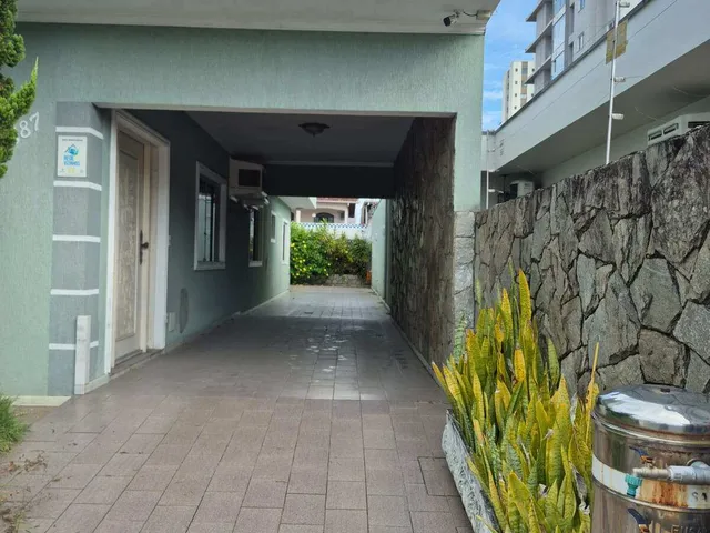 Imagem: Casa com Piscina