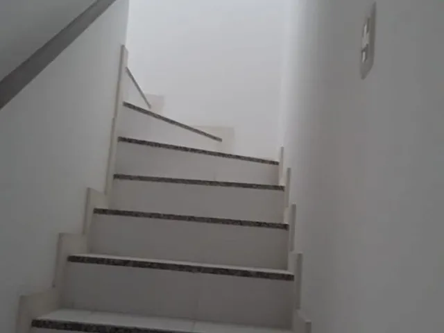 Imagem 8: CASA 4/4, SENDO 02 SUITES, DUPLEX EM CONDOMÍNIO FECHADO, BOA INFRA ESTRUTURA