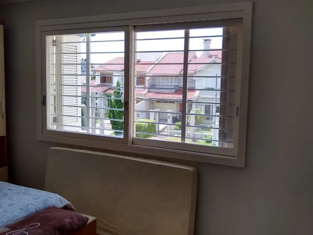 Imagem 15: Casa de Alto Padrão à Venda no Centro de Pelotas 337m², Suíte, Piscina e 4 Vagas