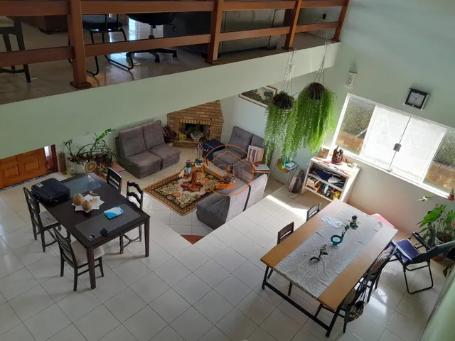 Imagem: Casa em Condomínio de Luxo com 3 suítes