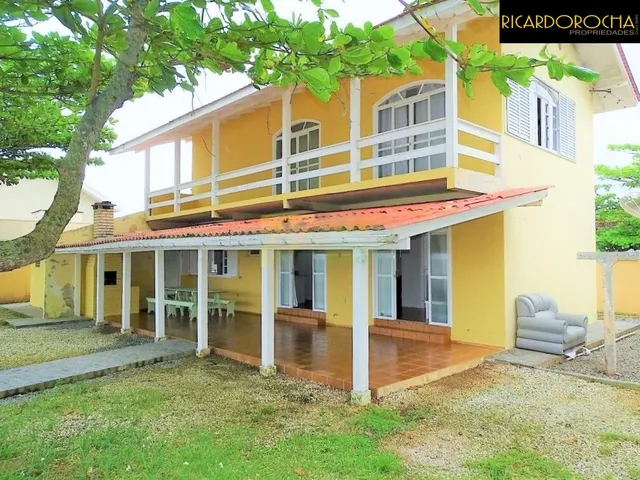 Imagem: Casa Beira Mar 04 Dormitórios Bairro