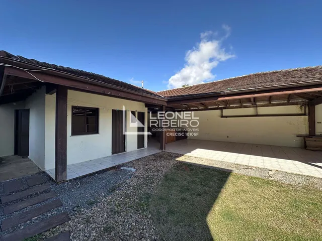 Imagem 3: Casa com 6 dormitórios (1 suíte) à venda, 372 m² no bairro Padre Martinho Stein em