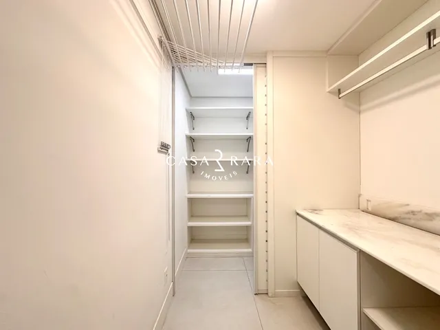 Imagem 5: Apartamento 4 suítes e 3 vagas com hobby box - Centro