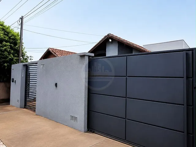 Imagem: A casa possui 3 Dormitórios, 1 Suíte, 2 Banheiros, 2 Vagas