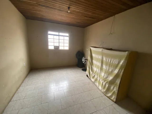 Imagem 3: Casa para Locação com 2 Dormitórios, Pátio e Garagem