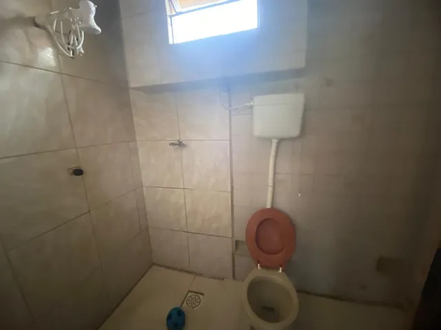Imagem 5: Casa para Locação com 2 Dormitórios, Pátio e Garagem