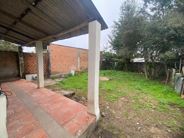 Imagem 2: Casa para Locação com 2 Dormitórios, Pátio e Garagem