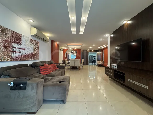 Imagem: O apartamento possui 4 Dormitórios, 2 Suítes, 5