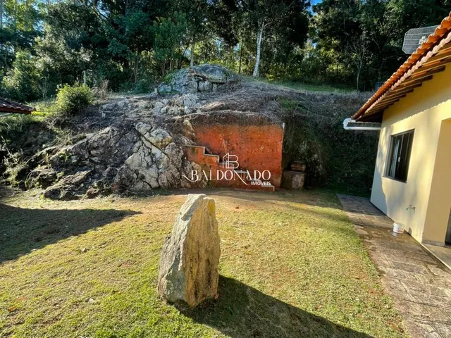 Imagem 3: SITIO EM TOLEDO MG 6 HECTARES 9km CIDADE 2 NASCENTES VISTA MONTANHA ESCRITURA