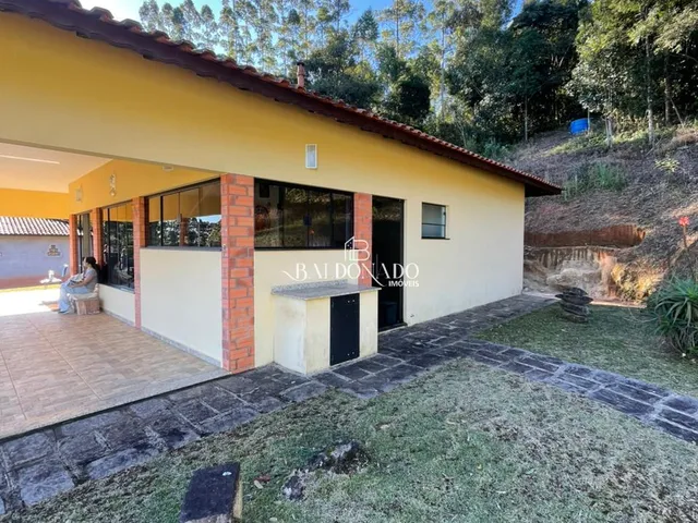 Imagem 6: SITIO EM TOLEDO MG 6 HECTARES 9km CIDADE 2 NASCENTES VISTA MONTANHA ESCRITURA