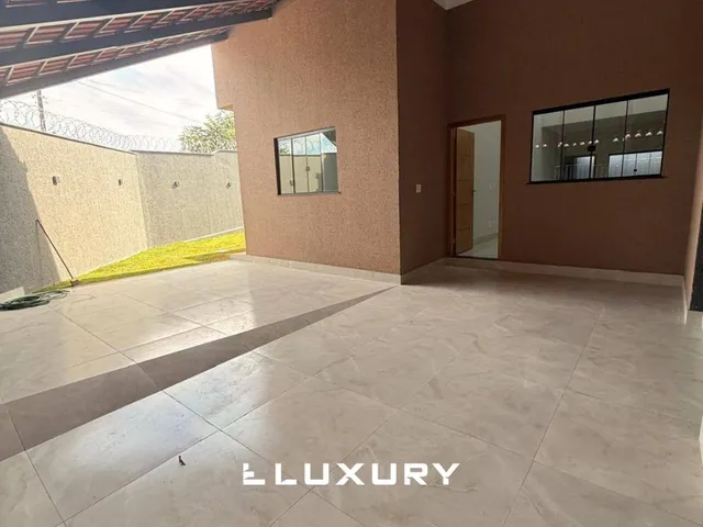 Imagem: Casa de Esquina com 3 Quartos à Venda no