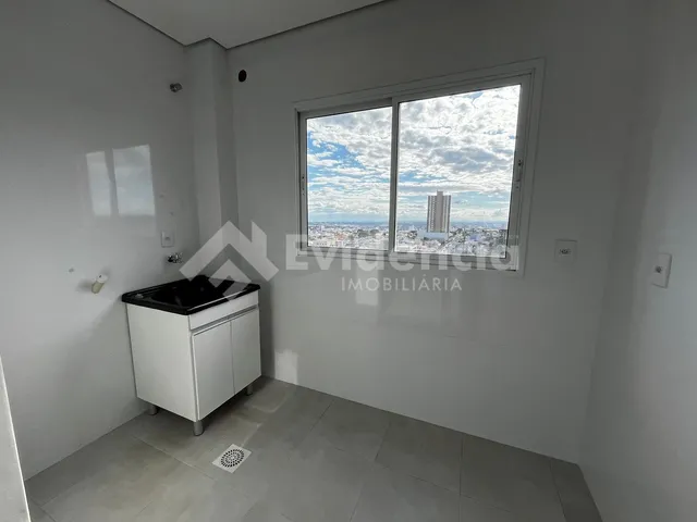 Imagem 12: APARTAMENTO PARA LOCAÇÃO NO CENTRO DE GUARAPUAVA COZINHA PLANEJADA VAGA