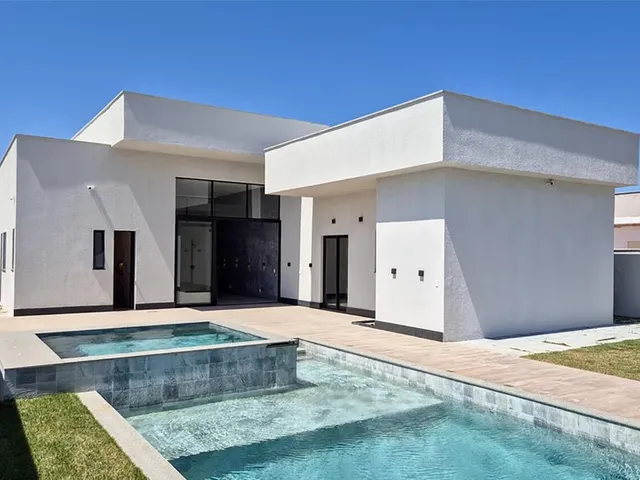 Imagem 13: Casa Linear no Jardins Veneza, 4 suítes, 398m², 3 vagas, lazer privativo