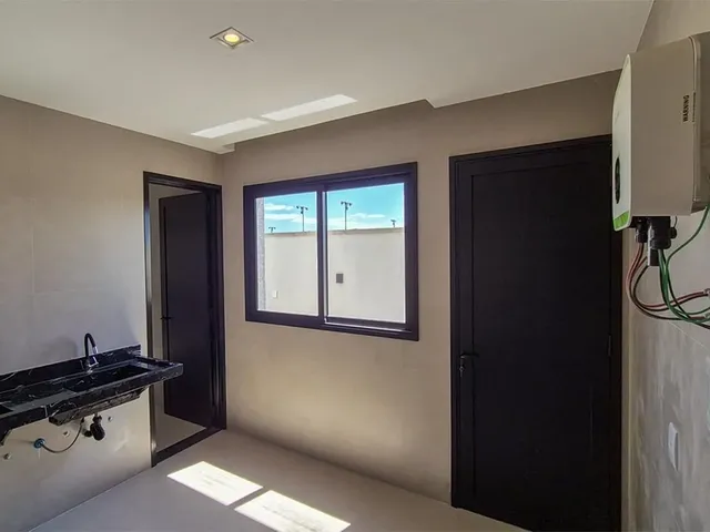 Imagem 6: Casa Linear no Jardins Veneza, 4 suítes, 398m², 3 vagas, lazer privativo