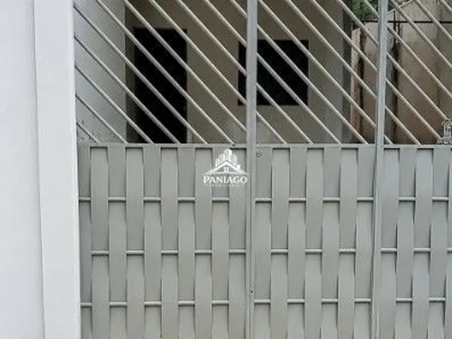 Imagem: CASA A VENDA COM 2/4 NO BAIRRO CRISTO REI