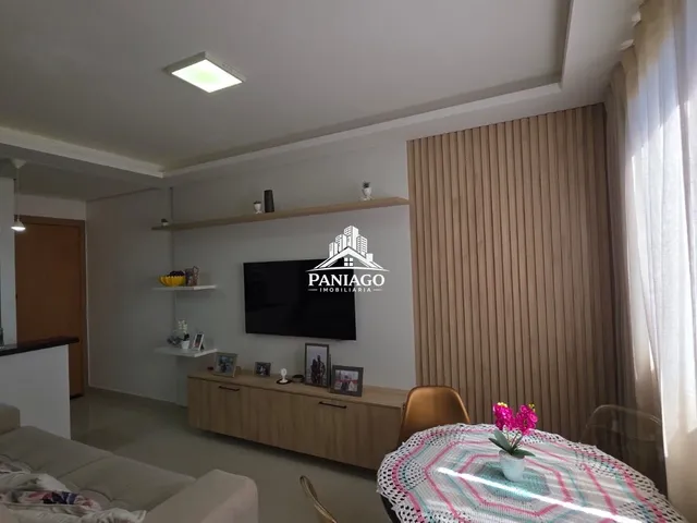 Imagem: O apartamento possui 2 Dormitórios, 1 Banheiro, 1 Vaga na