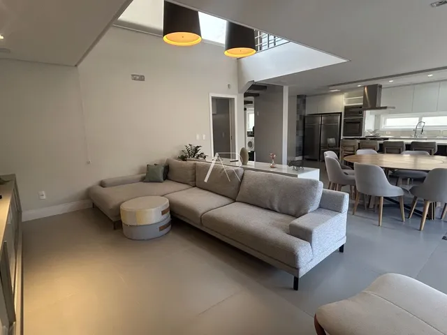 Imagem 11: Casa de Alto Padrão À Venda