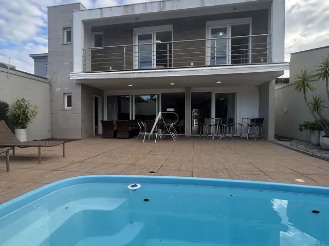 Imagem 9: Casa de Alto Padrão À Venda