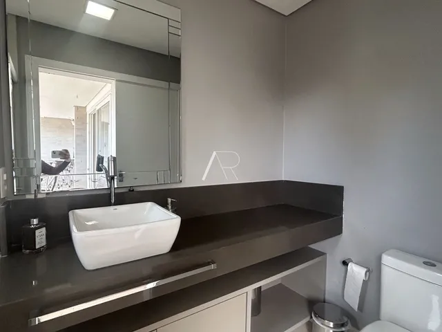 Imagem 10: Casa de Alto Padrão À Venda