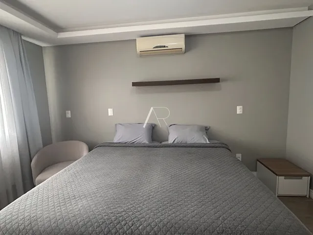 Imagem 7: Casa de Alto Padrão À Venda