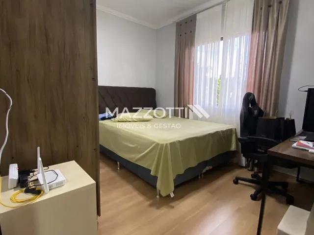 Imagem 3: EXCELENTE SOBRADO COM 1 SUITE E 2 QUARTOS, NAZARE, MEDIANEIRA - PR
