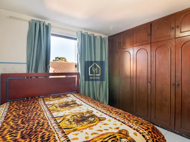 Imagem 9: Casa Térrea com 9 dormitórios (2 suítes) à venda. São 480 m² privativos por R