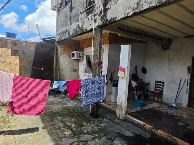 Imagem 11: Casa de 2 Andares com 4 Quartos à Venda na Cabanagem – Quintal e Garagem Coberta