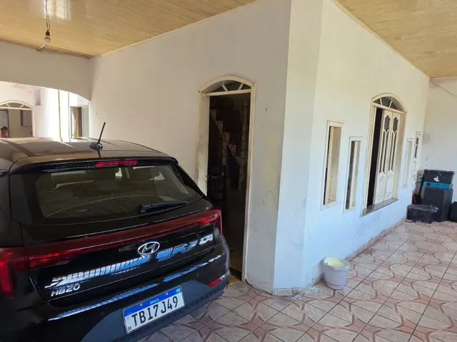 Imagem 14: Casa de 2 Andares com 4 Quartos à Venda na Cabanagem – Quintal e Garagem Coberta